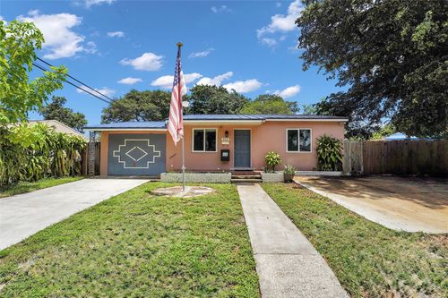 613 N 28th Ave, Hollywood, FL, 33020-3812 | Card Image