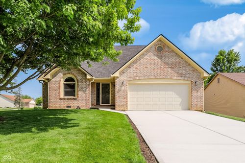 12318 Buckley Blvd, Cumberland, IN, 46229-9758 | Card Image