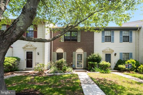 101 Pear Tree Ln, FRANKLIN PARK, NJ, 08823-1413 | Card Image