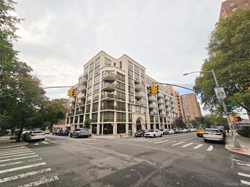 63 99th St, Rego Park, NY, 11374-1979 | Card Image