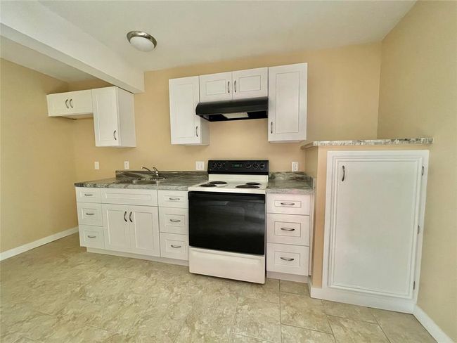 301 1/2 N Ave A- Downstairs Unit | Image 41