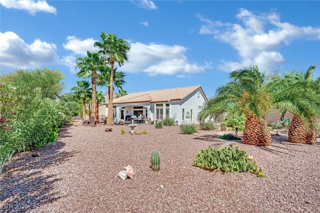 10001 Cresent Creek Dr, House other with 2 bedrooms, 2 bathrooms and null parking in Las Vegas NV | Image 47