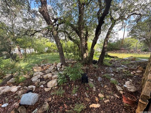 626 La Cresta Dr, Canyon Lake, TX, 78133-3821 | Card Image