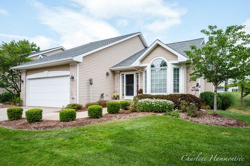 38-2329 Whimbrel Ct Court Ne, Grand Rapids, MI, 49505 | Card Image