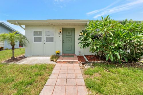 a-1814 Foxhunt Dr, SUN CITY CENTER, FL, 33573-6296 | Card Image
