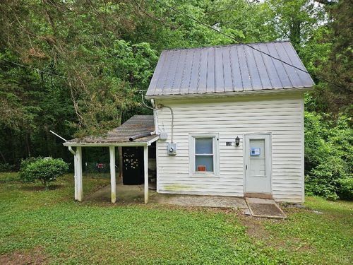 128 Brook St, Brookneal, VA, 24528-3123 | Card Image