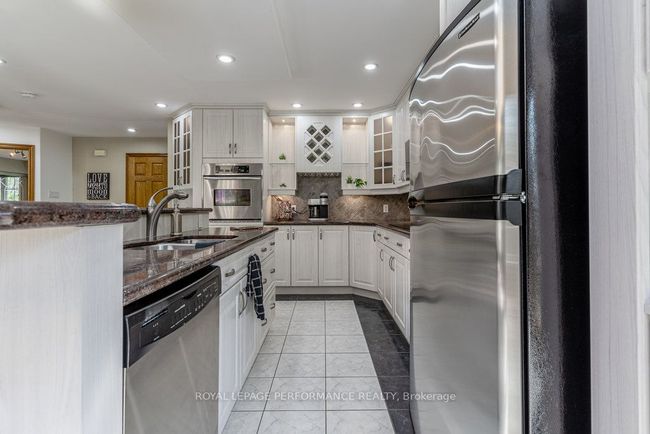 1657 Whiteside Way, House other with 3 bedrooms, 2 bathrooms and 8 parking in Metcalfe ON | Image 15