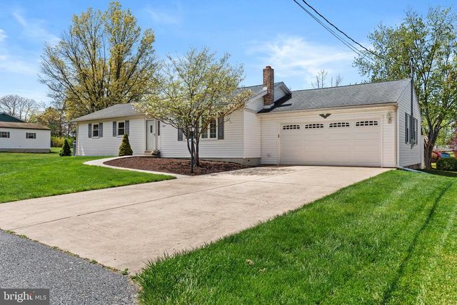 1920 Sterretts Gap Ave, House other with 3 bedrooms, 2 bathrooms and null parking in CARLISLE PA | Image 4