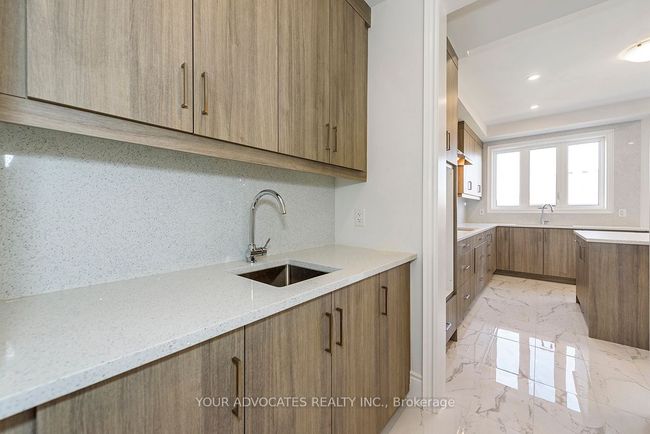 142 Rowe St, House other with 4 bedrooms, 5 bathrooms and 2 parking in Bond Head ON | Image 15