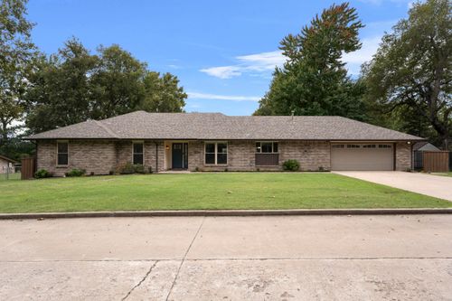 1020 N Sycamore Dr, Grove, OK, 74344-3506 | Card Image