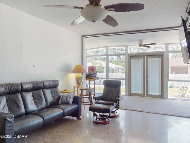 650 S Pine St, House other with 3 bedrooms, 2 bathrooms and null parking in NEW SMYRNA BEACH FL | Image 17
