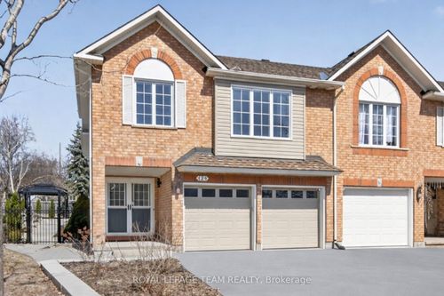 124 Macassa Cir, Kanata, ON, K2T1J9 | Card Image