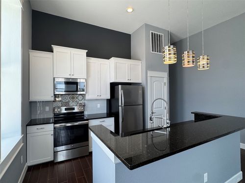 apt-2-2901 Lee St, Greenville, TX, 75401-4139 | Card Image