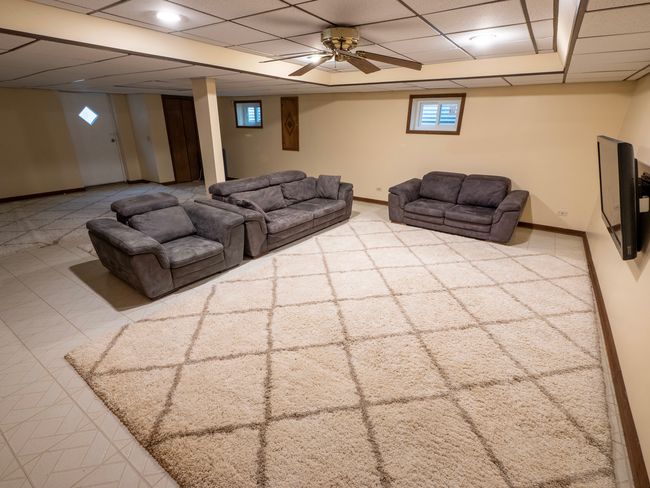 1707 Frediani Ct, House other with 5 bedrooms, 5 bathrooms and 2 parking in Mount Prospect IL | Image 25
