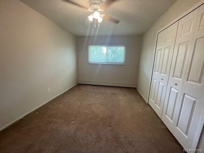 APT-9B - 59425 10 Mile Rd, Condo with 2 bedrooms, 1 bathrooms and null parking in South Lyon MI | Image 4