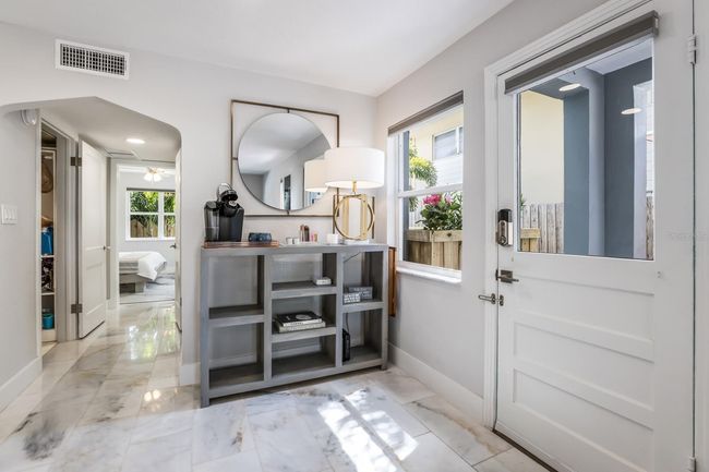APT-4 - 161 Golden Gate Pt, Condo with 1 bedrooms, 1 bathrooms and null parking in SARASOTA FL | Image 14