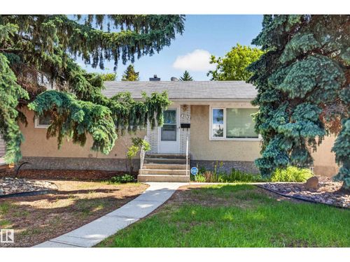 9519 148 St Nw, Edmonton, AB, T5N3E3 | Card Image