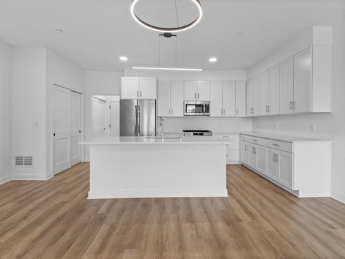 4163 E Hemlock Dr, Oak Creek, WI, 53154 | Card Image