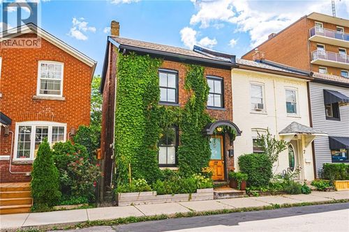 5 Ford St, Hamilton, ON, L8N2P4 | Card Image