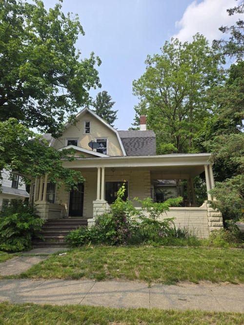 1111 E Michigan Ave, Albion, MI, 49224-1933 | Card Image