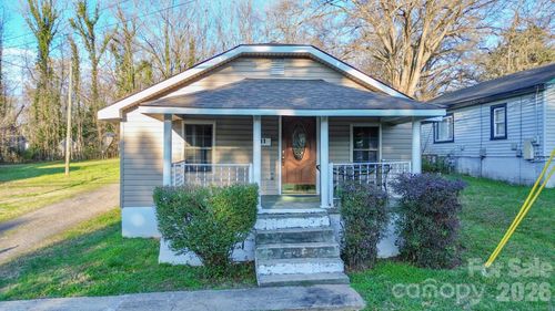 611 W Iredell Ave, Mooresville, NC, 28115-3019 | Card Image