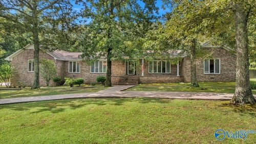 182 County Road 230, Hollywood, AL, 35752-7220 | Card Image