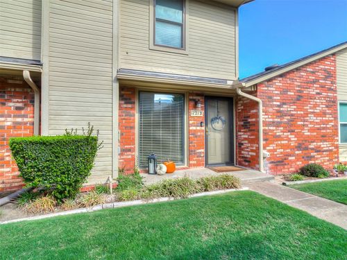 b-1121 Sequoyah Street, Edmond, OK, 73003 | Card Image