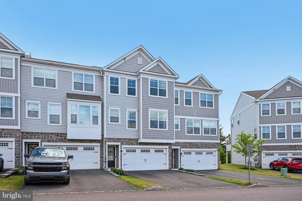 Residential in ROYERSFORD 4