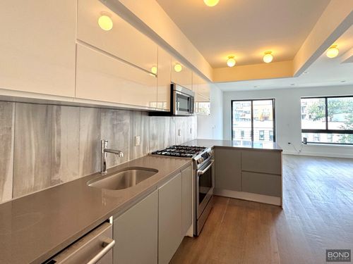 ph4-56 Vernon Ave, Brooklyn, NY, 11206-6453 | Card Image