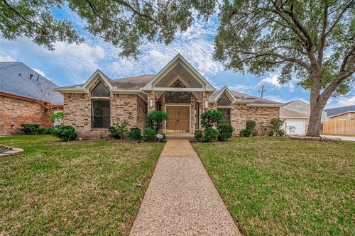 11318 Riverview Dr, Houston, TX, 77077-3221 | Card Image