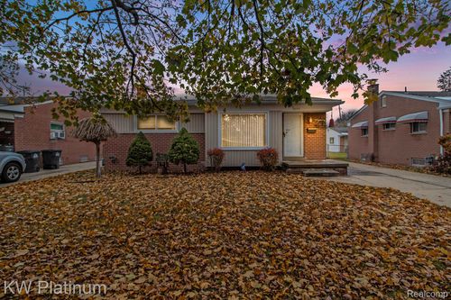 21711 Champaign St, Taylor, MI, 48180-2842 | Card Image