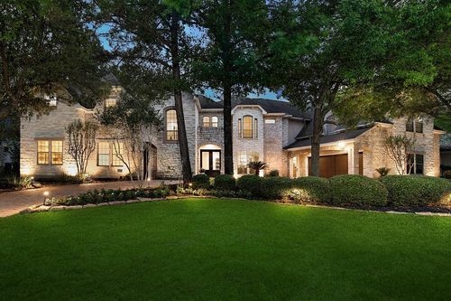 19 Hunnewell Way, The Woodlands, TX, 77382-5401 | Card Image