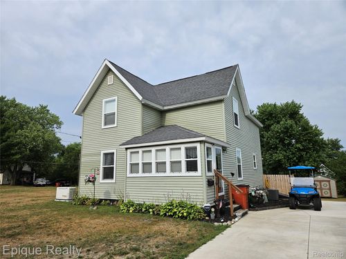616 Crawford St, Belding, MI, 48809-1214 | Card Image