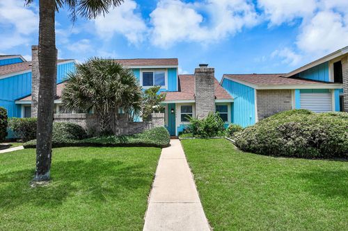 7508 Stewart Rd, Galveston, TX, 77551-1918 | Card Image