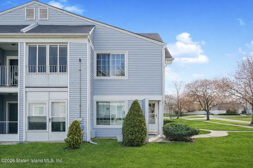 521 Correll Avenue, Staten Island, NY, 10309 | Card Image