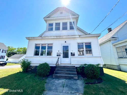 upstairs-apartment-unit-2-40 Mathias Ave, Amsterdam, NY, 12010-5208 | Card Image