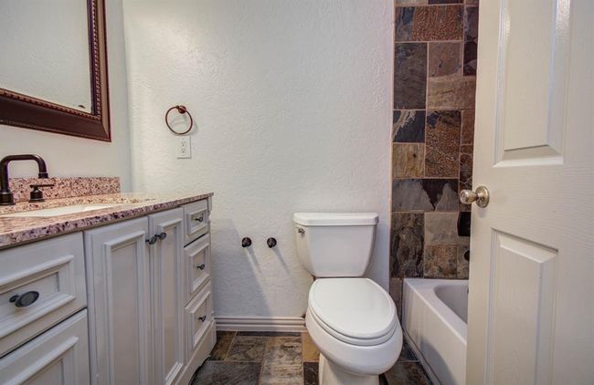 Secondary bathroom upstairs. | Image 25