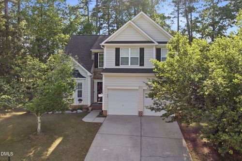 8001 Duck Creek Dr, Raleigh, NC, 27616-5801 | Card Image