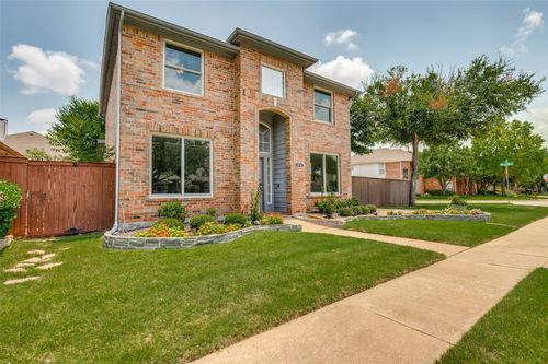 8714 Saddlehorn Dr, Irving, TX, 75063-4223 | Card Image