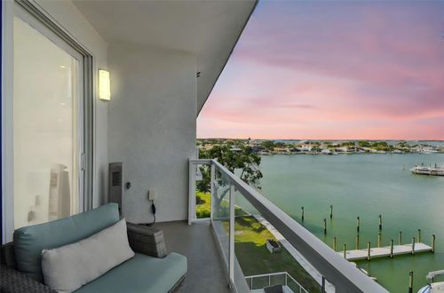 apt-507-415 Island Way, CLEARWATER BEACH, FL, 33767-2200 | Card Image