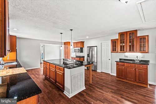200 Weise Dr, Louisa, VA, 23093-5505 | Card Image