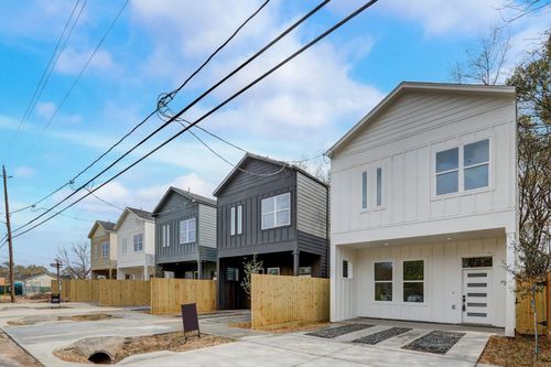 1203 Dewalt St, Houston, TX, 77088-4903 | Card Image
