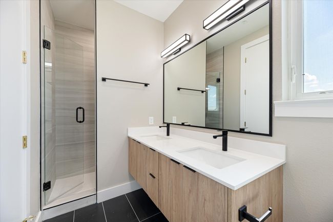APT-403 - 4060 Spring Valley Rd, Townhouse with 3 bedrooms, 3 bathrooms and null parking in Farmers Branch TX | Image 14