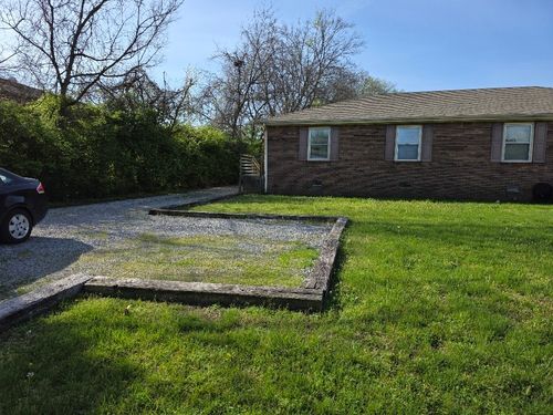735 Long Hollow Pike, Gallatin, TN, 37066-2603 | Card Image