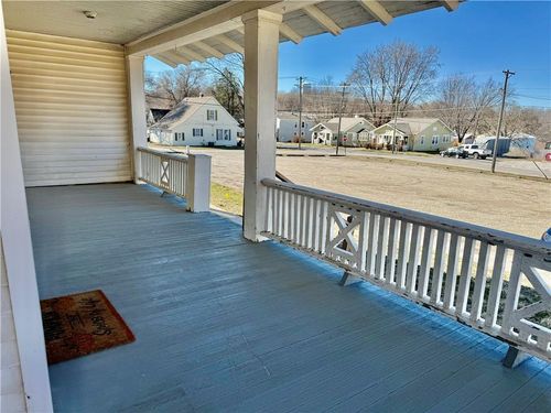 305 Main St, Richmond, MO, 64085-1619 | Card Image