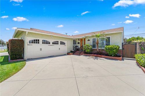 11628 Cedarvale St, Norwalk, CA, 90650-7011 | Card Image