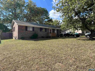 14006 Wyandotte Drive, House other with 3 bedrooms, 1 bathrooms and null parking in Huntsville AL | Image 1