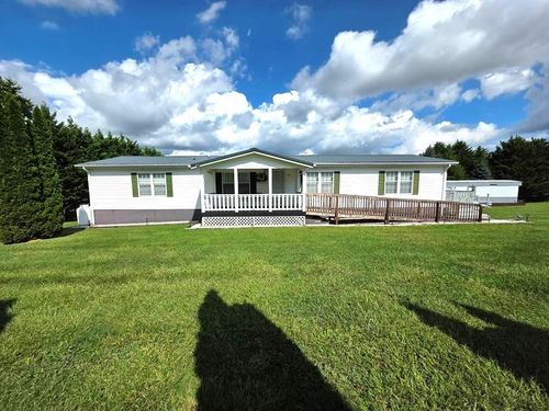 222 Stemwell Ln, Austinville, VA, 24312-3104 | Card Image