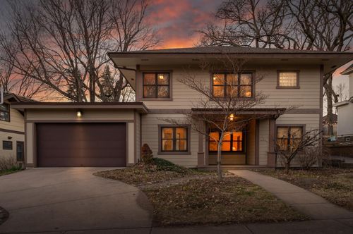 2019 Franklin Avenue Se, Minneapolis, MN, 55414 | Card Image