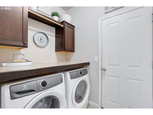 2819 Se Pheasant Way, House other with 4 bedrooms, 3 bathrooms and 3 parking in Gresham OR | Image 19